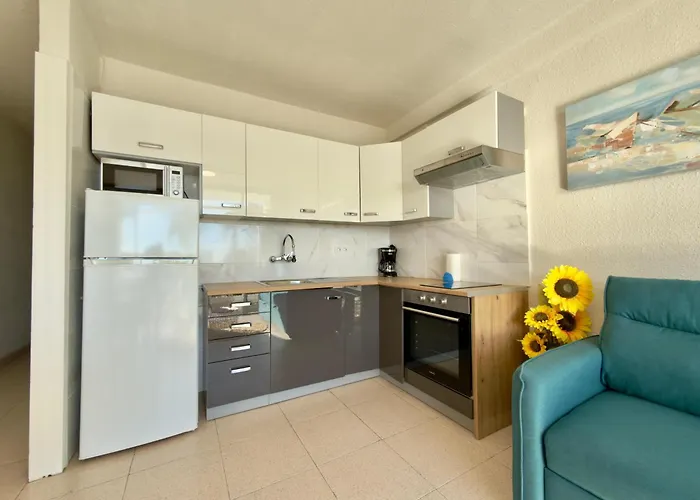 Cosy Near The Sea In Americas * Playa de las Americas (Tenerife)